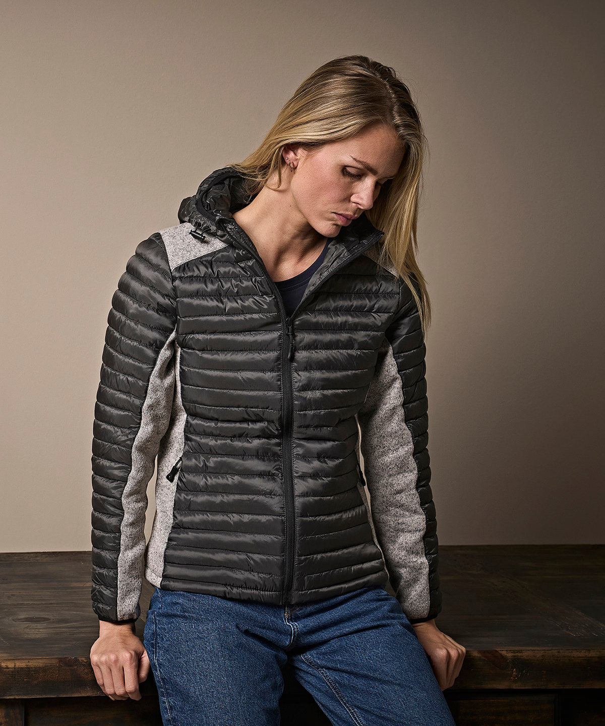Women’s hooded outdoor crossover (9611)